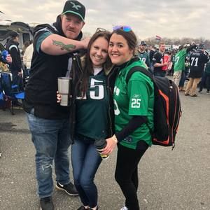 Meet your Posher, Emily